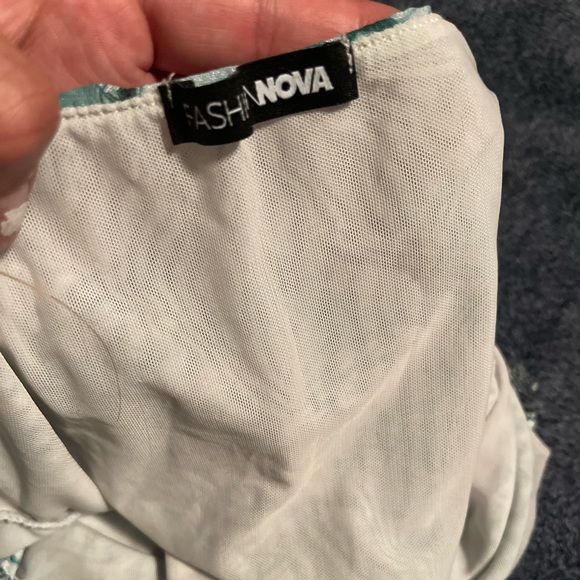 FASHIONOVA DRESS - Picture 3 of 3